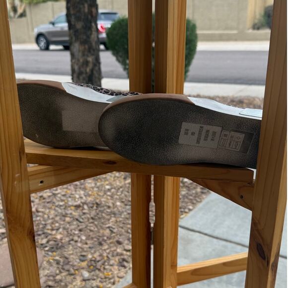 Dolce Vida‎ Slip on Fashion Sneaker Leopard Print sz - Picture 4 of 6